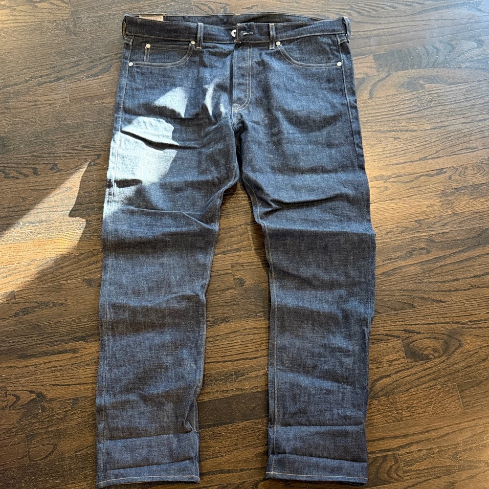Wallace & Barnes Men's Dark Blue Denim Jeans - Classic Straight Fit (never worn)